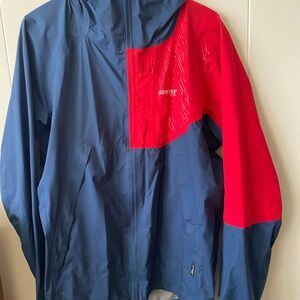 Gore-Tex Active rain shell jacket - men’s size large